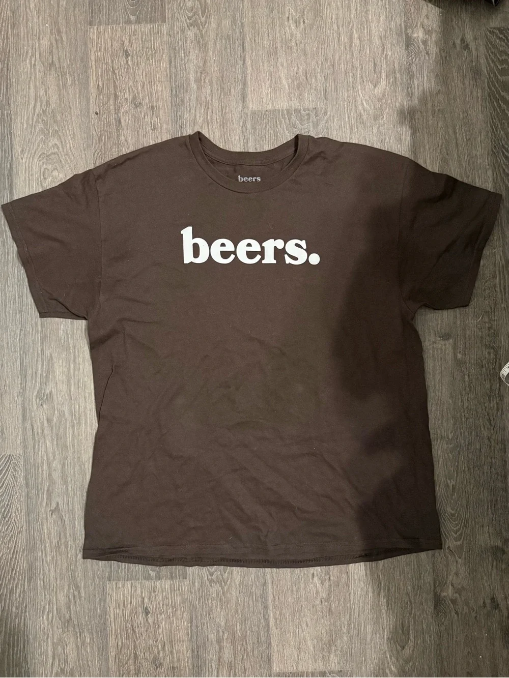 Men's Brown Beers. Graphic T-Shirt